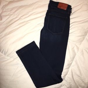 PAIGE JEANS. Lennox style. Size 31/31. Slim fit.